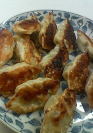 我が家の餃子♪水がポイントです♪-レシピのメイン写真