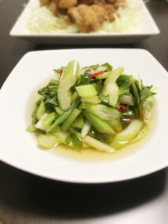 あと引くウマさ!セロリのピリ辛浅漬け-レシピのメイン写真