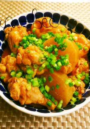 この味ハマるっ♡旨辛手羽大根のトマみそ煮-レシピのメイン写真