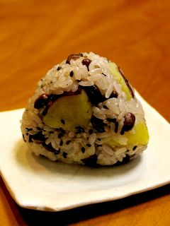 さつまいも赤飯おにぎり-レシピのメイン写真