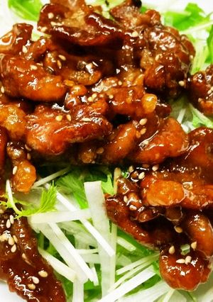 豚肉と野菜のカリカリパリパリサラダ-レシピのメイン写真