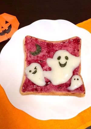 簡単ハロウィン☆もちもちおばけのトースト-レシピのメイン写真