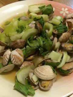 スープまで旨い!あさりと青梗菜のつゆ蒸し-レシピのメイン写真