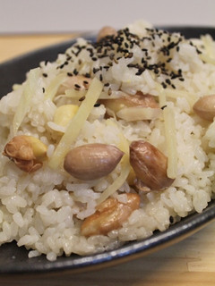 圧力鍋♪新米で落花生と新生姜の炊込みご飯-レシピのメイン写真