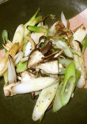 おつまみに☆長ねぎと椎茸のパパッと炒め♪-レシピのメイン写真