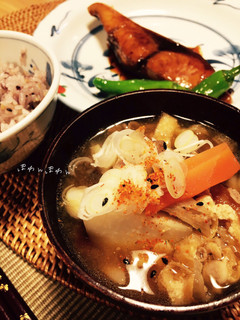 栄養満点♡お腹いっぱいの食べる豚汁♡-レシピのメイン写真