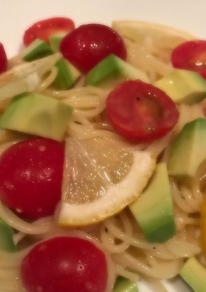 アボカドとトマトの冷製パスタ-レシピのメイン写真