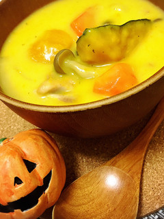 簡単ハロウィン♡かぼちゃと鶏肉のシチュー-レシピのメイン写真