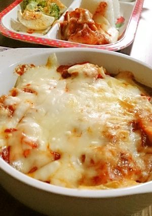 簡単♪ポテトとチキンのトマトチーズ焼き-レシピのメイン写真
