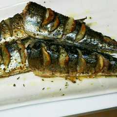 フライパンで簡単！ 秋刀魚のニンニク焼き-レシピのメイン写真