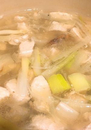 簡単鶏肉と海老のネギたっぷり中華スープ-レシピのメイン写真