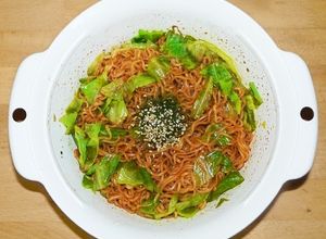 カップより早い！ レンジで袋麺やきそば-レシピのメイン写真