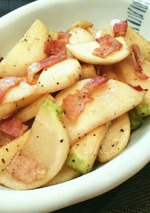 八百屋直伝♡かぶとベーコンを炒めたやつ♡-レシピのメイン写真