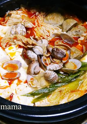 汁まで完食！我が家の定番キムチ鍋-レシピのメイン写真