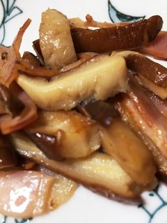 簡単しいたけとベーコンのバター醤油炒め-レシピのメイン写真
