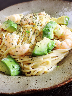 アボカドとえびのクリームパスタ-レシピのメイン写真