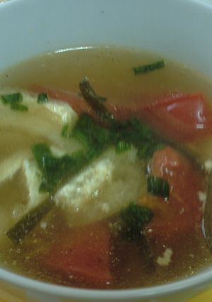 鶏の旨みたっぷり♪トマトのス－プ-レシピのメイン写真