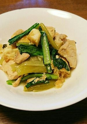 鶏肉と厚揚げ、小松菜の牛肉ダシダ煮-レシピのメイン写真