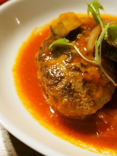 トマトジュースで作る煮込みハンバーグ♪-レシピのメイン写真