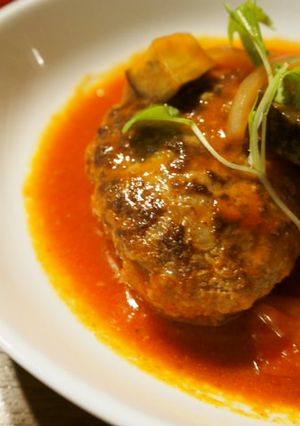 トマトジュースで作る煮込みハンバーグ♪-レシピのメイン写真