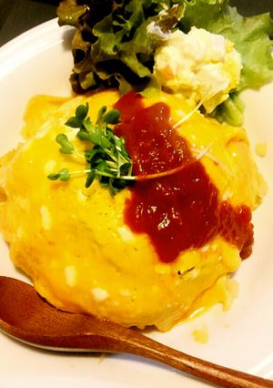 炊き込みケチャライスでオムライス♪-レシピのメイン写真