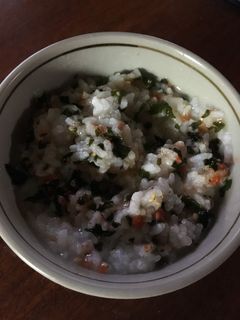 簡単で素朴なワカメ粥-レシピのメイン写真