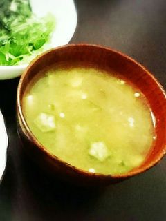 オクラと豆腐、とろろ昆布のお味噌汁-レシピのメイン写真