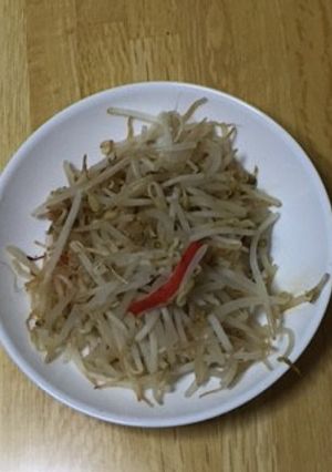 ダシダでもやしとカニカマの炒め物-レシピのメイン写真