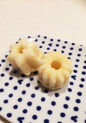 離乳食に☆材料3つでレンジドーナツ-レシピのメイン写真