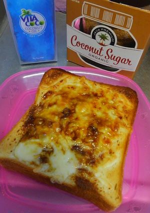 こんがりとろっ！チーズシュガートースト-レシピのメイン写真