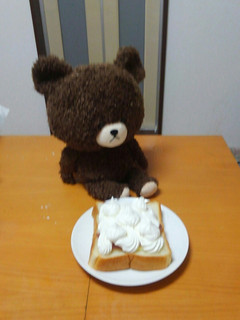 洋梨のコンポーと洋梨生クリームトースト-レシピのメイン写真