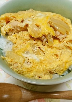 【くばら あごだしつゆ】親子丼-レシピのメイン写真