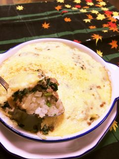 とろろをのっけて焼いた肉みそ春菊のドリア-レシピのメイン写真
