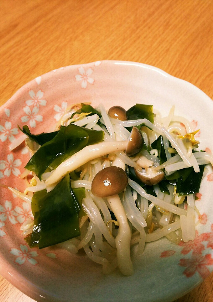 たっぷりもやしのナムル風(きのこワカメ)-レシピのメイン写真