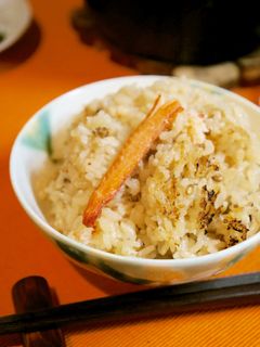 カニ缶で贅沢なカニ炊き込みご飯-レシピのメイン写真