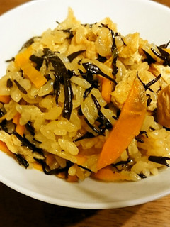 甘い☆懐かしのひじきと鶏の炊き込みご飯-レシピのメイン写真