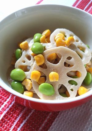 れんこんのごまだれサラダ【柏市学校給食】-レシピのメイン写真