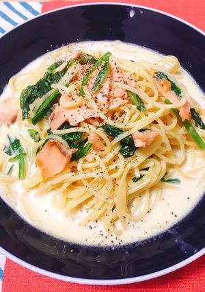 サーモンとほうれん草のクリームパスタ-レシピのメイン写真