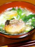 簡単★ほうれん草と卵の餅入りスープ