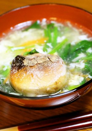 簡単★ほうれん草と卵の餅入りスープ-レシピのメイン写真