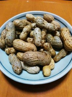 土鍋で簡単☆美味しい落花生の塩ゆで-レシピのメイン写真