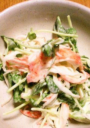 ぱぱっと！カニカマと豆苗のマヨ和え-レシピのメイン写真