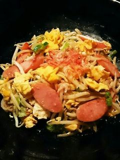 ウインナーとモヤシの炒飯風炒め-レシピのメイン写真