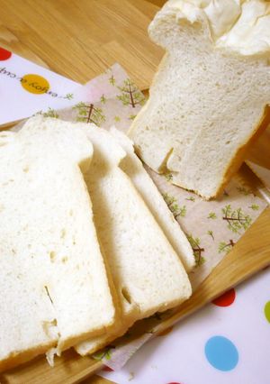 ふわっふわ♡生クリーム入り早焼きパン-レシピのメイン写真