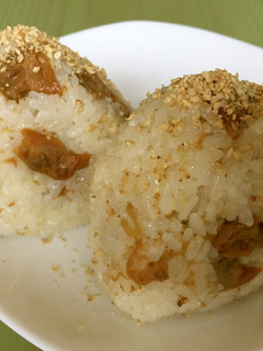 ☆あさり生姜煮 すりゴマ 梅おにぎり-レシピのメイン写真