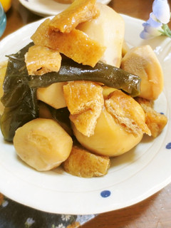 里芋と油揚げのダシ昆布で煮っ転がし-レシピのメイン写真