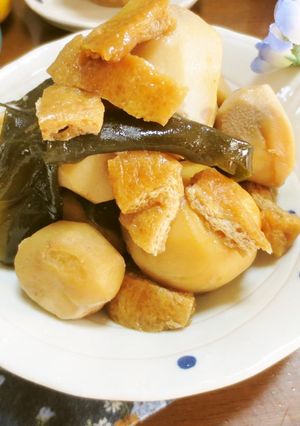 里芋と油揚げのダシ昆布で煮っ転がし-レシピのメイン写真