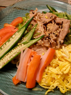 豚しゃぶ乗せた冷やし中華-レシピのメイン写真