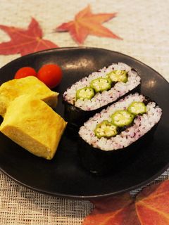 ゆかりご飯のオクラ昆布おにぎらず-レシピのメイン写真