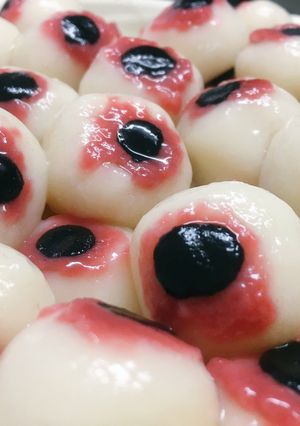 ハロウィンにぴったり目玉だんご-レシピのメイン写真
